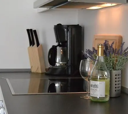 Vakantiehuis Two-bedroom Holiday In 2 *