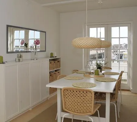 Vakantiehuis Two-bedroom Holiday In 2