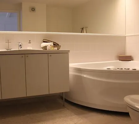 Two-bedroom Holiday In 2 Vakantiehuis *
